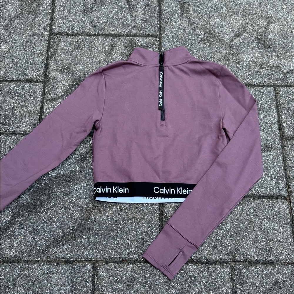 Women’s sporty Calvin Klein Performance top. - Picture 3 of 9